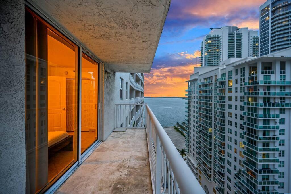 40Th Floor Priceless Unit Central Location Miami Dış mekan fotoğraf